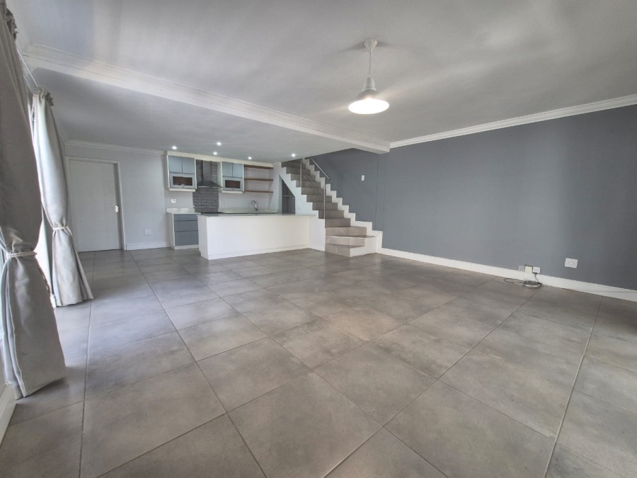 To Let 3 Bedroom Property for Rent in Langeberg Heights Western Cape